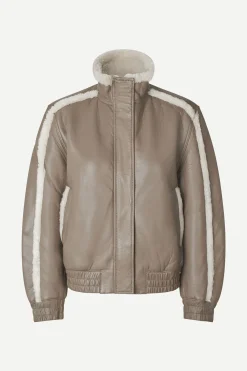 MEADOW BOMBER 15008