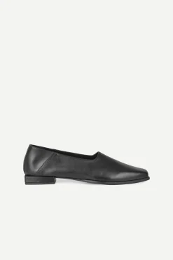 SALUNA FLATS 11399